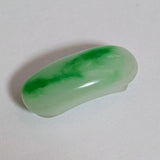 翡翠 ルース 緑色 オーバル形 18mm x 6.8mm