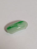 翡翠 ルース 緑色 オーバル形 18mm x 6.8mm
