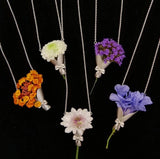 【生花を飾るネックレス】その日の気分で花を着替える ｜ オーダーメイド可